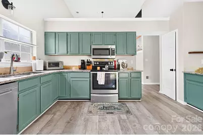 9607 Clifton Meadow Drive, Matthews, NC 28105 - Photo 17
