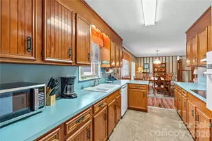 132 Polly Dr, Statesville, NC 28625 - Photo 15