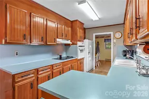132 Polly Dr, Statesville, NC 28625 - Photo 13