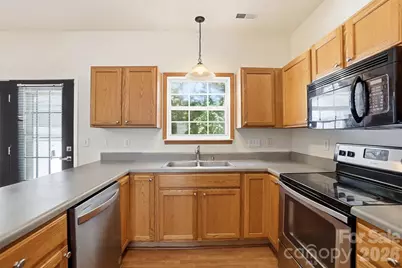 5315 Jocelyn Lane, Charlotte, NC 28269 - Photo 15