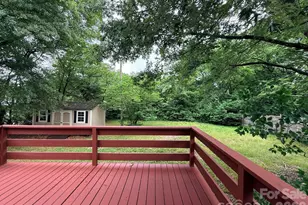 305 N Poplar St, Gastonia, NC 28054 - Photo 23