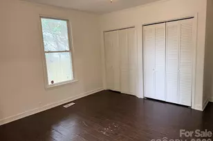 305 N Poplar St, Gastonia, NC 28054 - Photo 7