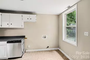1820 Genesis Park Pl, Charlotte, NC 28206 - Photo 15