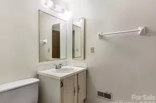 6534 Rollingridge Dr, Charlotte, NC 28211 - Photo 11