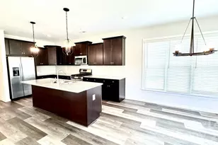 1135 Overlake Dr, Belmont, NC 28012 - Photo 7