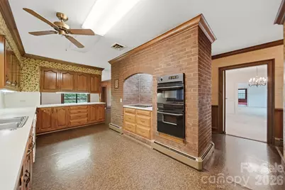 1811 5th Street NW, Hickory, NC 28601 - Photo 15