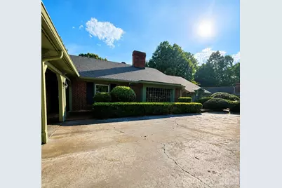 1811 5th Street NW, Hickory, NC 28601 - Photo 3