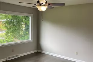 2346 Woodleaf Dr, Gastonia, NC 28052 - Photo 3
