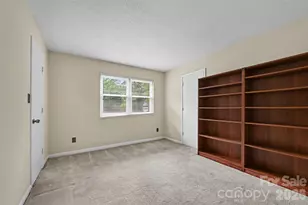 8015 Cedar Glen Dr, Charlotte, NC 28212 - Photo 11