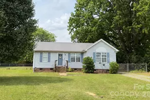 1341 E Cannon Ave, Albemarle, NC 28001 - Photo 1
