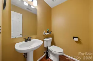 8411 Red Cypress Ct, Charlotte, NC 28216 - Photo 7