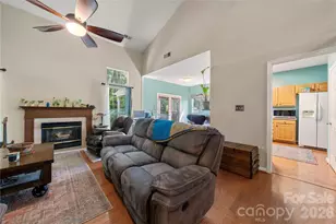 8411 Red Cypress Ct, Charlotte, NC 28216 - Photo 21