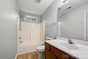 4413 Eaves Ln, Charlotte, NC 28215 - Photo 11