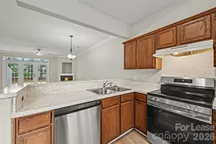 4413 Eaves Ln, Charlotte, NC 28215 - Photo 5