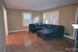 318 W 6th Ave, Gastonia, NC 28052 - Photo 3