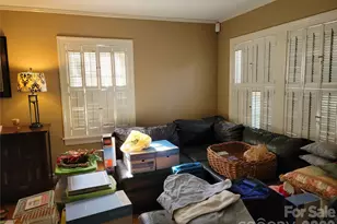 318 W 6th Ave, Gastonia, NC 28052 - Photo 5