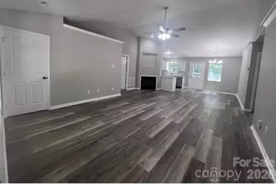 6324 Grove Park Boulevard, Charlotte, NC 28215 - Photo 3