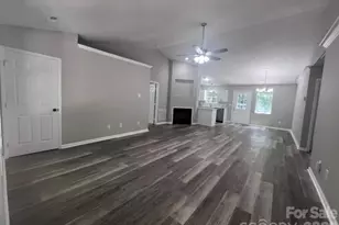 6324 Grove Park Blvd, Charlotte, NC 28215 - Photo 3