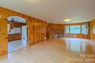 456 Lower Grassy Branch Rd, Asheville, NC 28805 - Photo 15