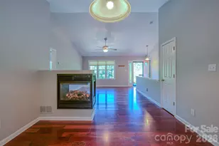 102 Forest Lake Dr, Asheville, NC 28803 - Photo 5