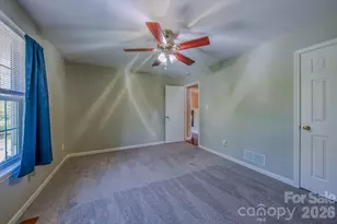 102 Forest Lake Dr, Asheville, NC 28803 - Photo 23