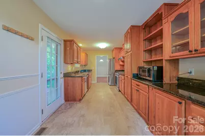 102 Forest Lake Drive, Asheville, NC 28803 - Photo 11