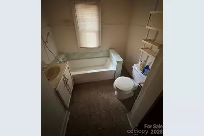 831/833 N Oak Street, Hendersonville, NC 28739 - Photo 23