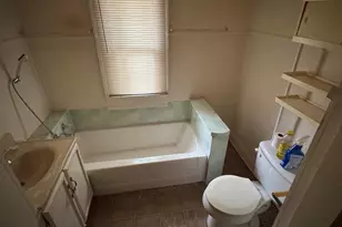 831/833 N Oak St, Hendersonville, NC 28739 - Photo 23