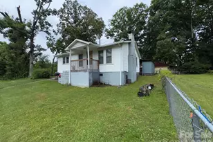 831/833 N Oak St, Hendersonville, NC 28739 - Photo 17