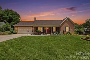 4 Fox Ridge Dr, Granite Falls, NC 28630 - Photo 1
