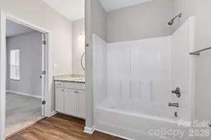 8625 Terra Cotta Dr, Charlotte, NC 28215 - Photo 27