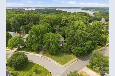 21311 Crown Lake Drive, Cornelius, NC 28031 - Photo 33