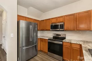 1100 Mountain Laurel Ct, Stallings, NC 28104 - Photo 7