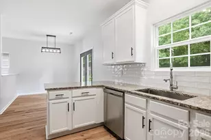 3625 Bullard St, Charlotte, NC 28208 - Photo 13