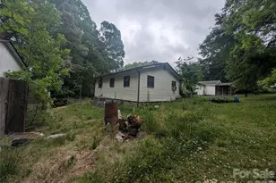 1218-B Essex St, Gastonia, NC 28052 - Photo 7