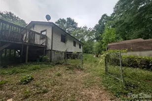 1218-B Essex St, Gastonia, NC 28052 - Photo 5