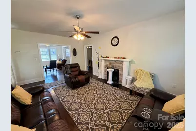 715 E Marion Street, Shelby, NC 28150 - Photo 7