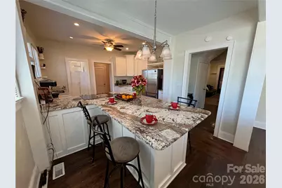 715 E Marion Street, Shelby, NC 28150 - Photo 11