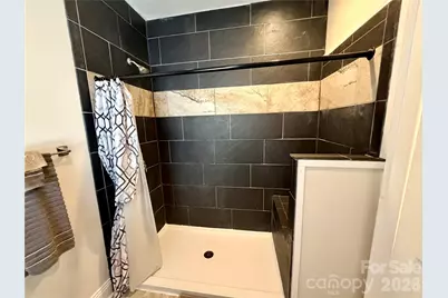 715 E Marion Street, Shelby, NC 28150 - Photo 23