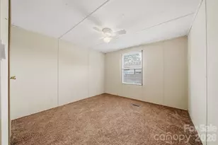 3617 Sulphur Springs Rd NE, Hickory, NC 28601 - Photo 19