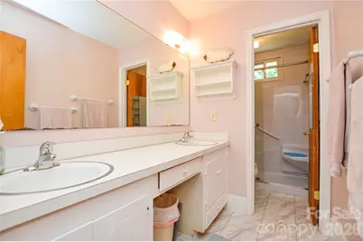 518 Vinecrest Drive, Matthews, NC 28105 - Photo 17