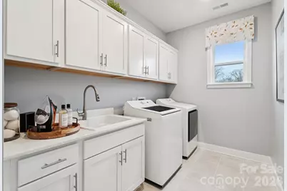 208 E Warfield Drive, Mooresville, NC 28115 - Photo 25