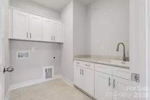 208 E Warfield Dr, Mooresville, NC 28115 - Photo 9