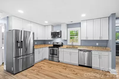1626 Taylor Avenue, Charlotte, NC 28216 - Photo 7