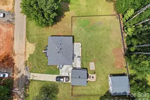 7 Wray St, York, SC 29745 - Photo 37