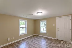 303 Rice St, Kannapolis, NC 28081 - Photo 5