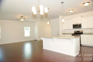 9331 Arbor Creek Dr, Charlotte, NC 28269 - Photo 5