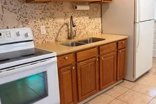 2912 L D Parker Dr, Charlotte, NC 28206 - Photo 3