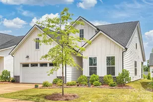 8044 Brookbank Dr, Charlotte, NC 28269 - Photo 1