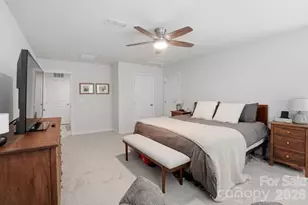 1621 Gutter Br Dr, Charlotte, NC 28216 - Photo 11